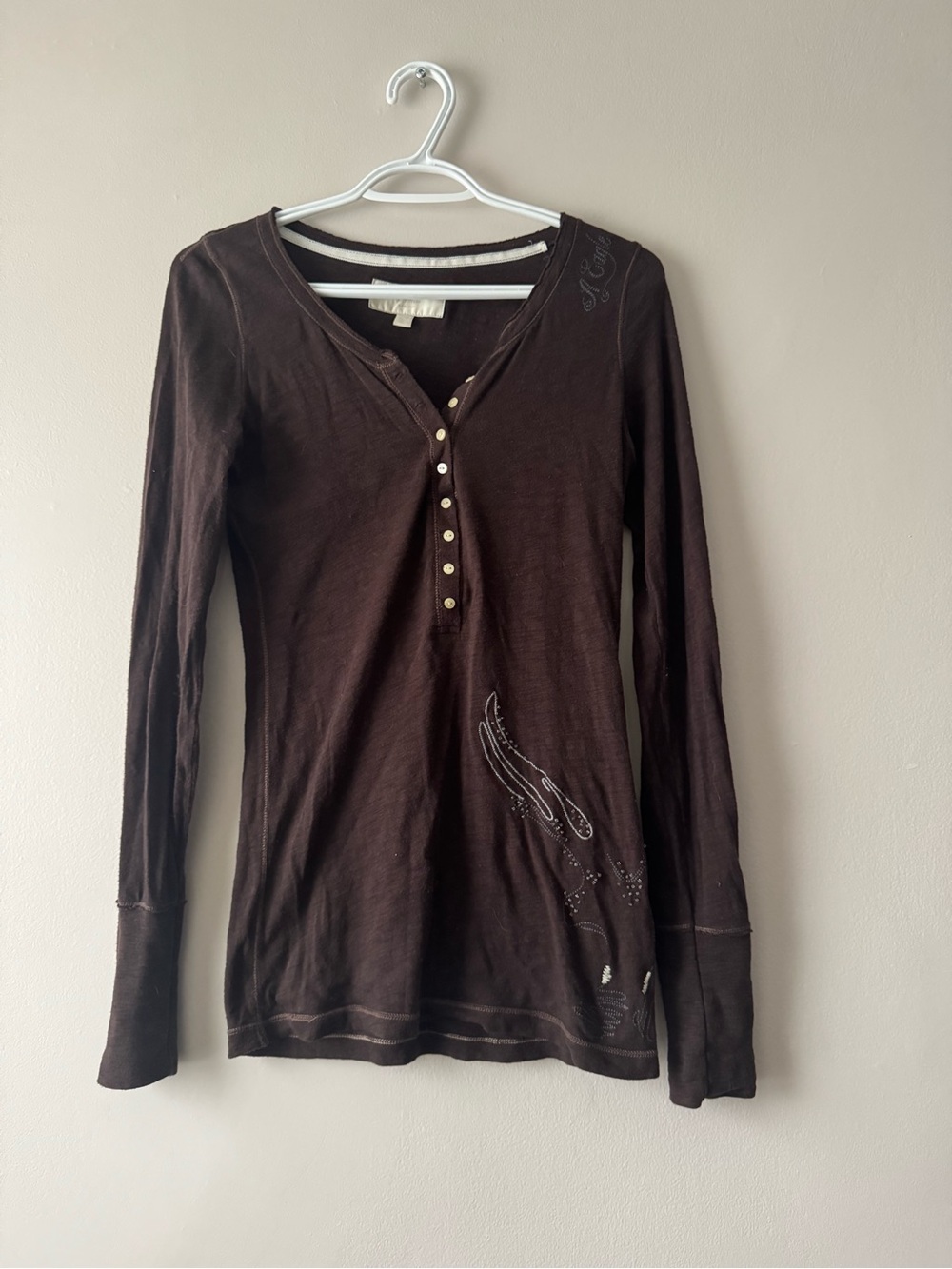 Unique Brown American Eagle Y2K Longsleeve Henley Beaded with Stitching